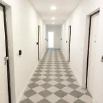 Nik