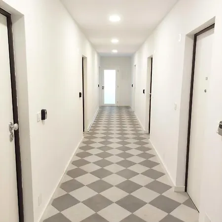 Nik Studio